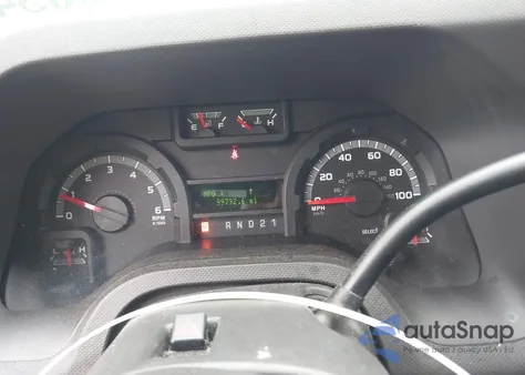 2012 Ford E-350 Super Duty Xlt z USA, uszkodzony, nr VIN 1FBNE3BL1CDA77123